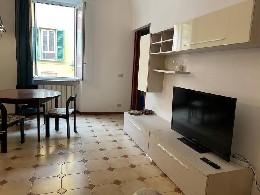 Appartamento In Centro Storico 피날레리구레 외부 사진
